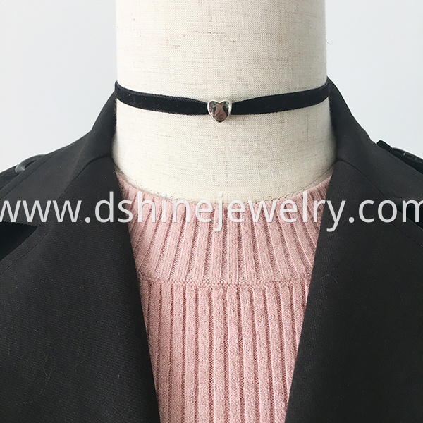 Velvet Lace Choker